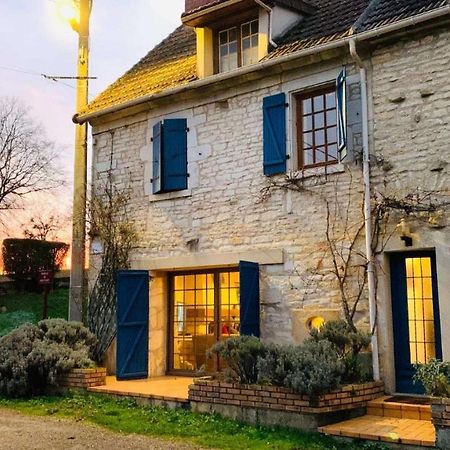 La Maison bleue Varzy Extérieur photo