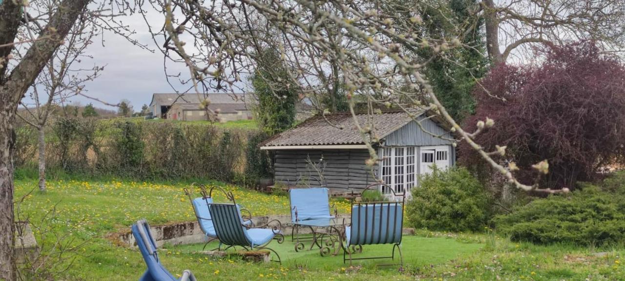 Villa La Maison bleue à Varzy Extérieur photo