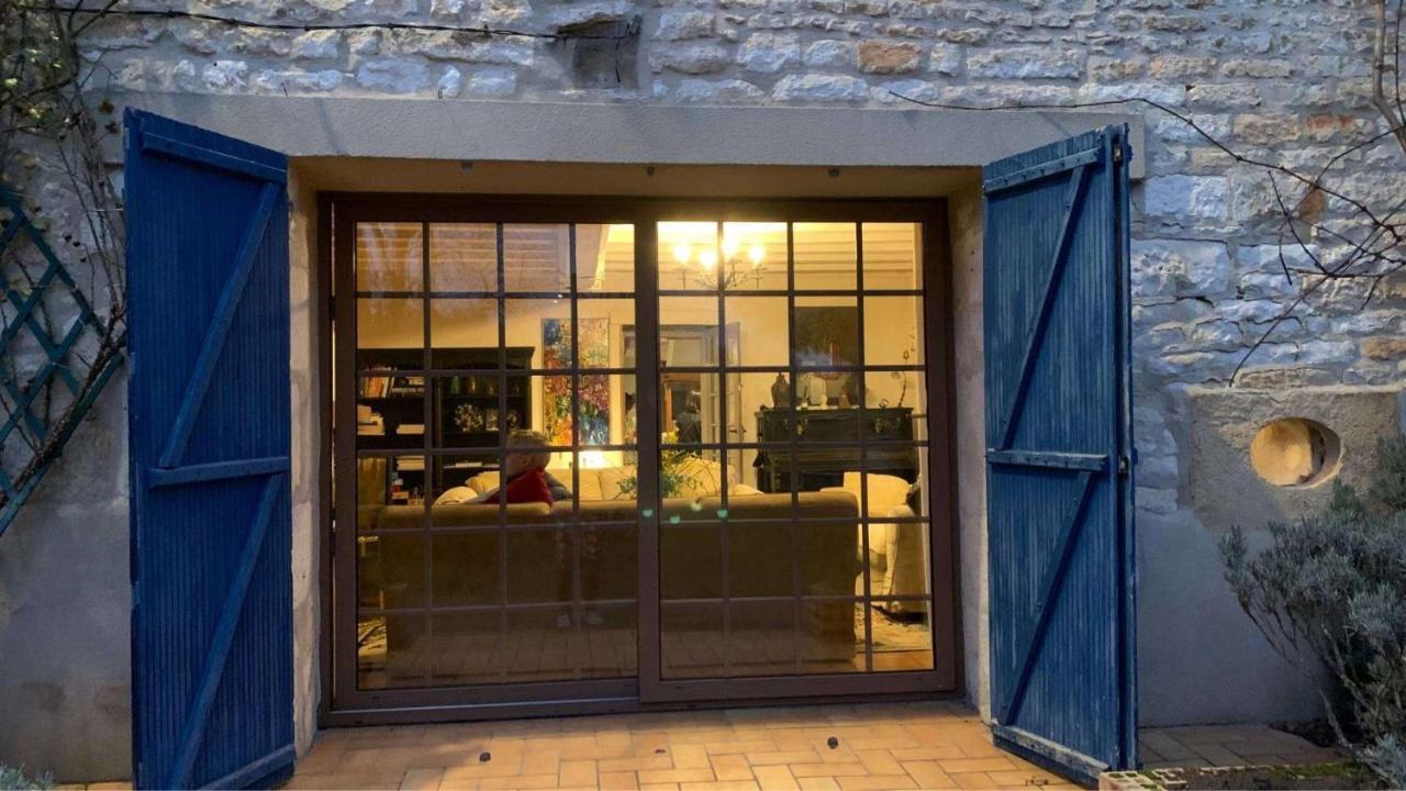 La Maison bleue Varzy Extérieur photo