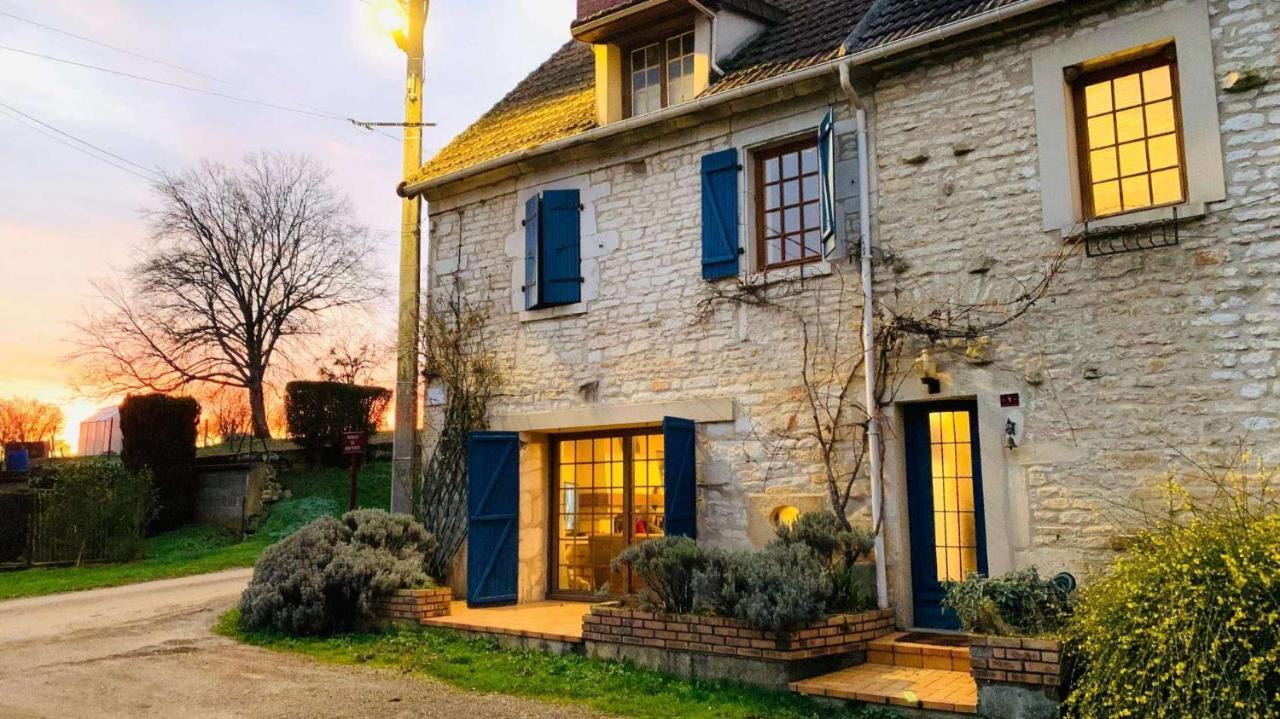 La Maison bleue Varzy Extérieur photo